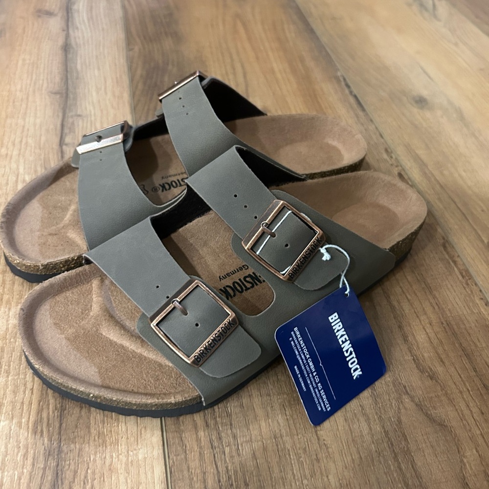 NWT Birkenstock sandals